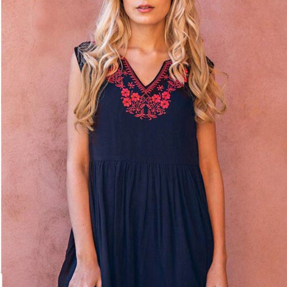 Wendy V-Neck Navy Floral Printed Dress - Picture 3 of 3